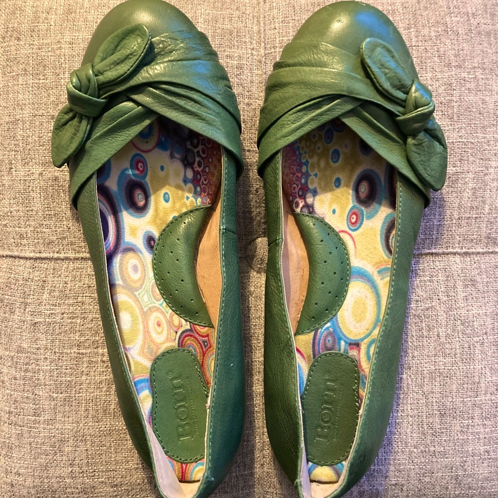 Born Green Leather Flats Sz 9